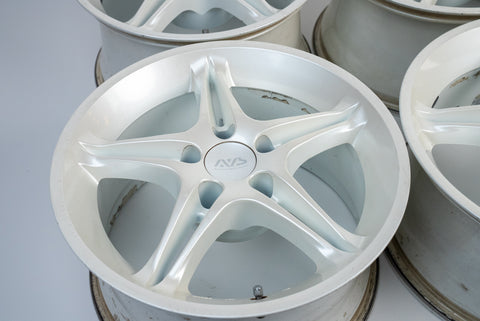 Yokohama AVS VS5 17" 9J +17 (5x114.3)