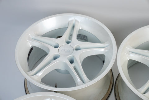 Yokohama AVS VS5 17" 9J +17 (5x114.3)