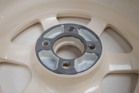 Yokohama AVS VS6 16" 7J +30 (4x114.3)