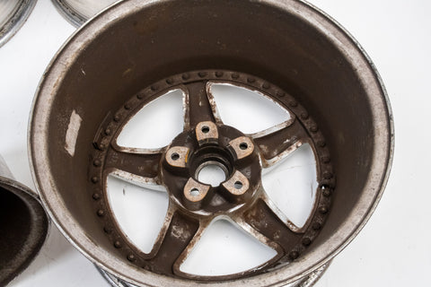 Stern Schmiede R-16S 17" 9J +24 (5x114.3)