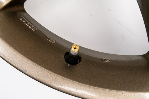 Yokohama AVS VS5 17" 9J +38, 8J +32 (5x114.3)