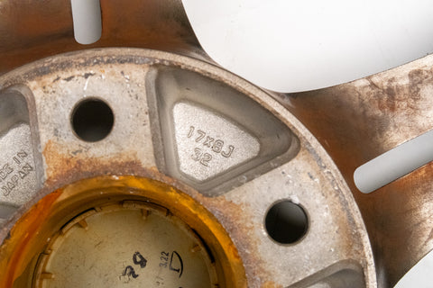 Yokohama AVS VS5 17" 9J +38, 8J +32 (5x114.3)