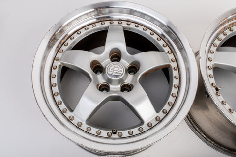 Stern Schmiede R-16S 17" 9J +24 (5x114.3)