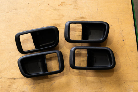 Toyota Altezza (SXE10/GXE10) Modellista Door Panels