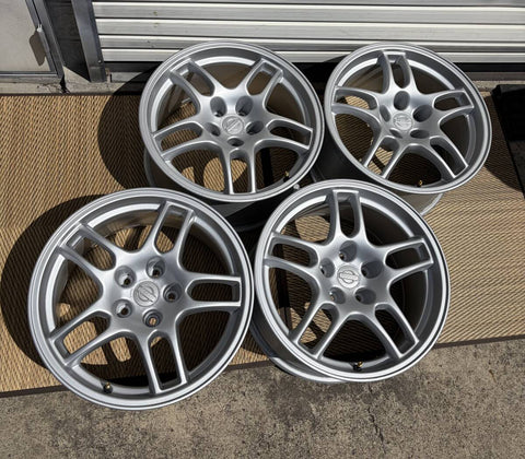 Nissan Skyline R33 GTR 17" 9J +30 (5x114.3)