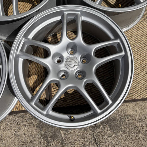 Nissan Skyline R33 GTR 17" 9J +30 (5x114.3)