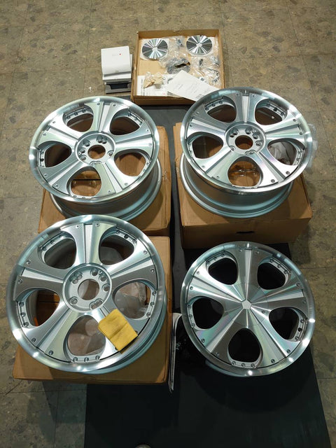 G-Corporation Velvet BLAZE - 4&5x114.3 18x7.5 +45