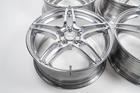 Yokohama AVS Model 5 17" 7J +50 (5x100)
