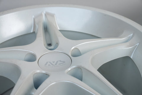 Yokohama AVS VS5 17" 9J +17 (5x114.3)