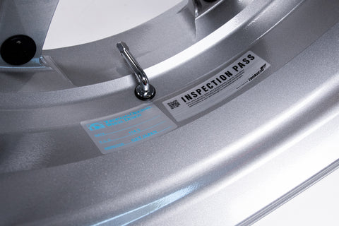Yokohama AVS Model 6 17” 9J +40, 8J +30 (5x114.3)