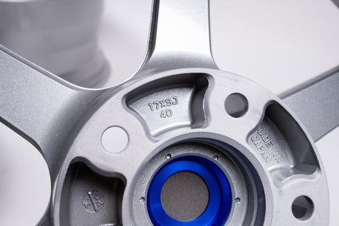 Yokohama AVS Model 6 17” 9J +40, 8J +30 (5x114.3)