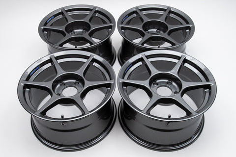 Buddy Club P1 16" 8.5J +17, 8.5J +37 (5x114.3)
