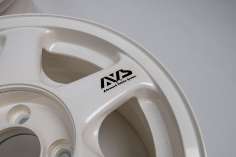 Yokohama AVS VS6 16" 7J +30 (4x114.3)