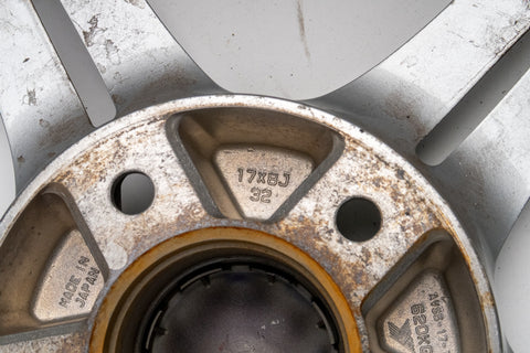 Yokohama AVS VS5 17" 9J +38, 8J +32 (5x114.3)