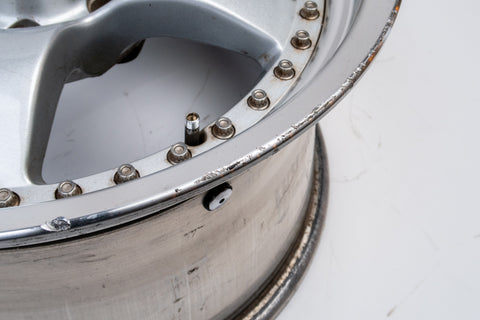 Stern Schmiede R-16S 17" 9J +24 (5x114.3)