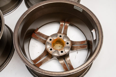 Yokohama AVS VS5 17" 9J +38, 8J +32 (5x114.3)