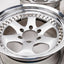 Bridgestone Conquest 18" 9JJ +1 (6x139.7)